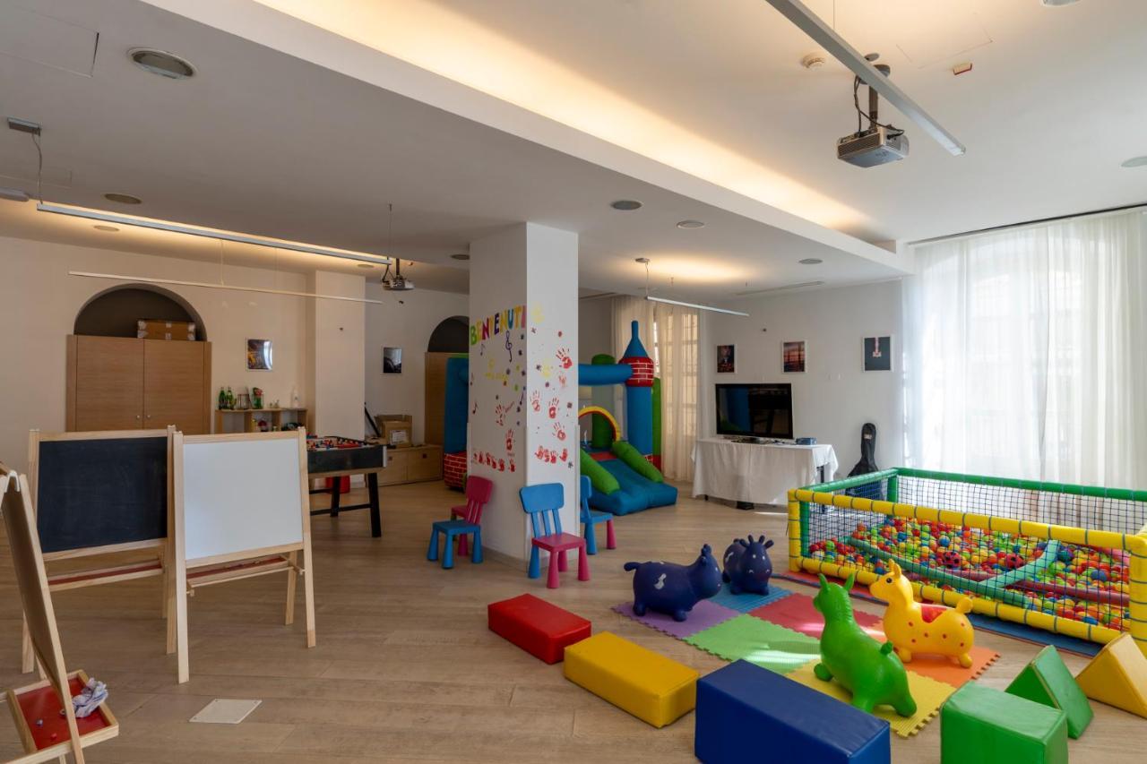Grand Hotel Alassio Beach & Spa Resort - The Leading Hotels Of The World Ngoại thất bức ảnh